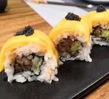 Foie Gras Mango Roll