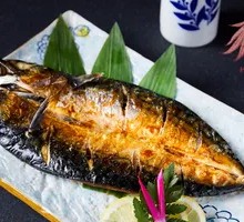 Salt-grilled Fresh Sardine