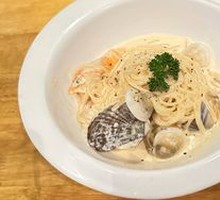 Crab-flavored Cream Pasta