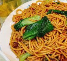 Stir-Fried Noodles with Shredded Pork