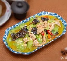 Sliced Pork with Bamboo Shoots and Wood Ear Mushrooms