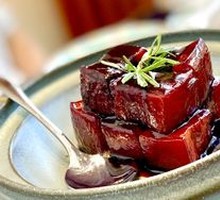 Braised Pork with Perilla