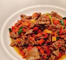 Stir-Fried Beef with Yellow Onion