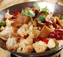 Spicy Cauliflower in Hot Pot
