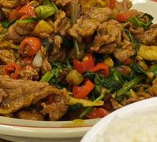 Stir-Fried Beef with Yellow Onion