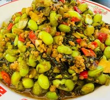 Sour Cabbage with Minced Pork and Edamame