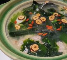 Seaweed Sprout Meatball Soup