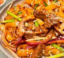 Dry-Fried Beef Rice Noodles