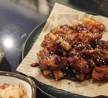 Charcoal-Grilled Chicken with Sauce