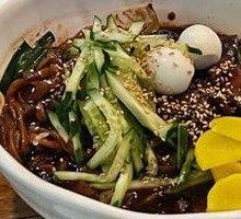 Zhajiangmian