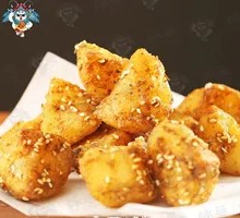 Beijing-style Crispy Potato with Noodles