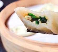Steamed Chive and Egg Dumplings