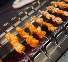 Garlic-flavored Pork Bites