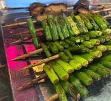 Roasted Garlic Shoots
