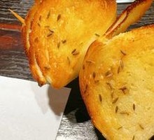 Steamed bun slices