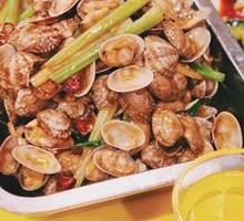 Spicy Stir-Fried Clams