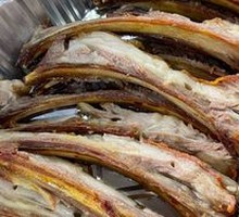 Charcoal-Grilled Lamb Ribs