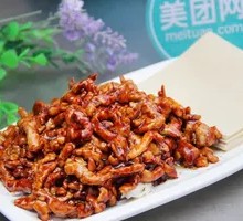 Beijing-style Shredded Pork in Soy Sauce