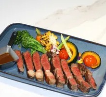 Australian M5 Angus Eye Round Steak