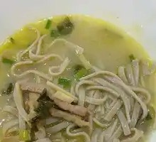 Pickled Mustard Green and Pork Thread Barley Noodles