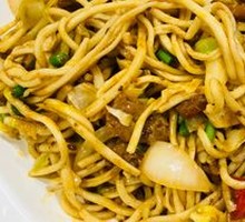 Mulan Ziran Meat Stir-Fried Noodles