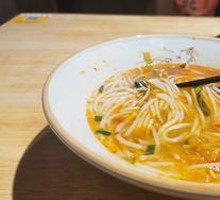 Sour Cabbage with Minced Pork Noodles