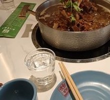 Family Feast Pot