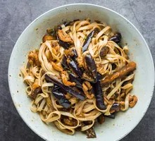 Old Beijing Noodle with Sauce