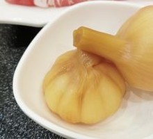 Sweet Pickled Garlic