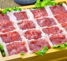 Hand-Cut Premium Lamb Neck