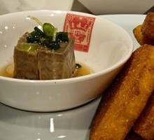Fried Steamed Bread with Stinky Tofu