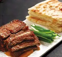 Crispy pancakes with hairtail fish