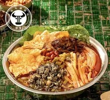 Secret-Recipe Snail Noodle Soup