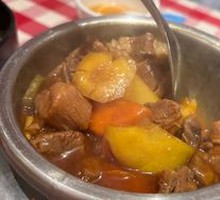 Beef Shank with Potatoes and Carrots