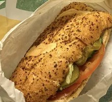 Egg-flavored Salami Sandwich