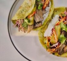 Stewed Beef Brisket in La Fah Rolls