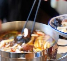 Tom Yum Hot Pot