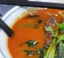 Tomato Herb Soup with Pork Knuckle Noodles