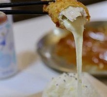 Fried Cheese Rolls