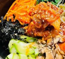 Spicy Kimchi and Pork Belly Stone Pot Rice