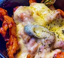 Cheesy Spicy Chicken Feet (Boneless)