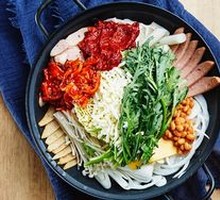 Military-style Hot Pot