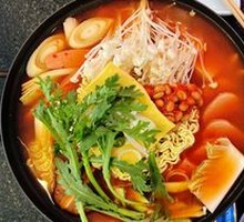 Military-style Hot Pot