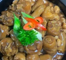 Peanut and Pig Tail Stew