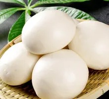 Steaming White Buns