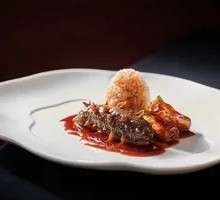 Supreme Scallion-Braised Sea Cucumber