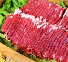 Traditional Hand-Cut Fresh Lamb Shoulder