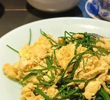 Wild Onion and Egg Stir-fry