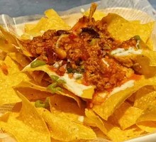 Spicy Meat Sauce Cheese Nachos