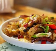 Bamboo Shoot Skin with Preserved Pork